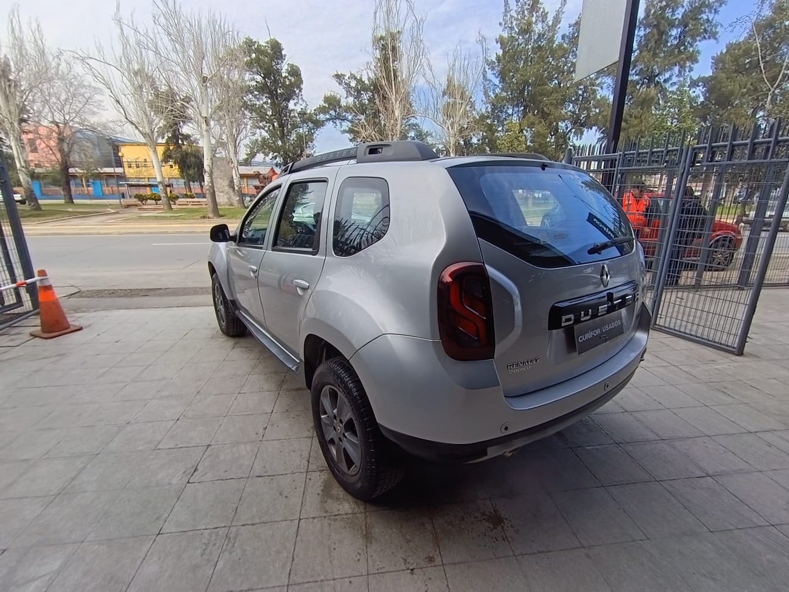 Renault DUSTER 1.6 ZEN MT 2018 - Imagen 7 de 14