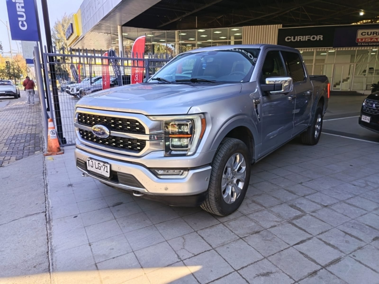 FORD F-150 3.5 PLATINUM CC AT 4X4 2024 - Imagen 13 de 13