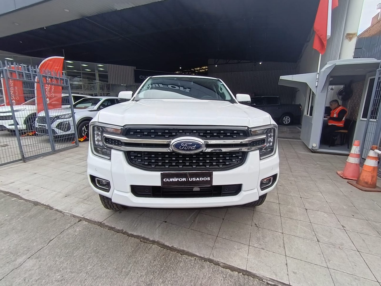 Ford RANGER 2.0 XLT AT 4X4 2026 - Foto 2 de 15