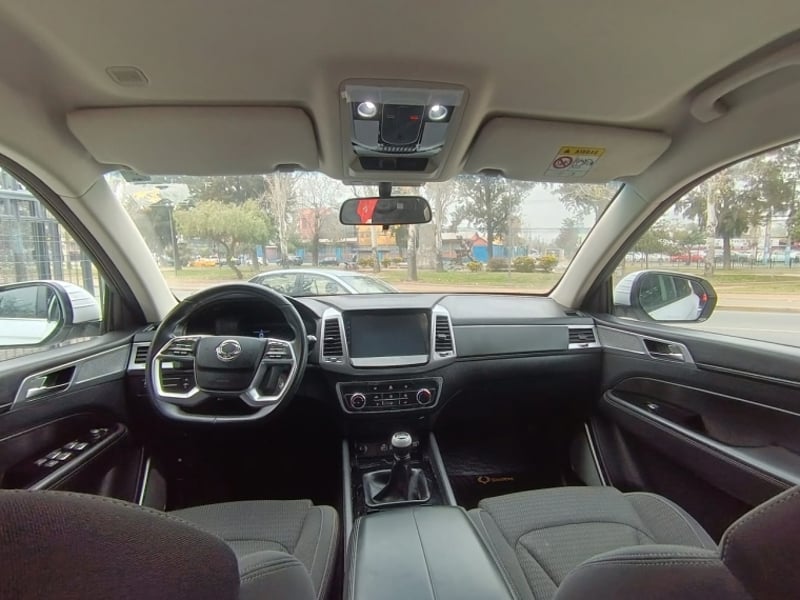 SsangYong REXTON 2.0 4X2 MT 2022 - Imagen 11 de 13