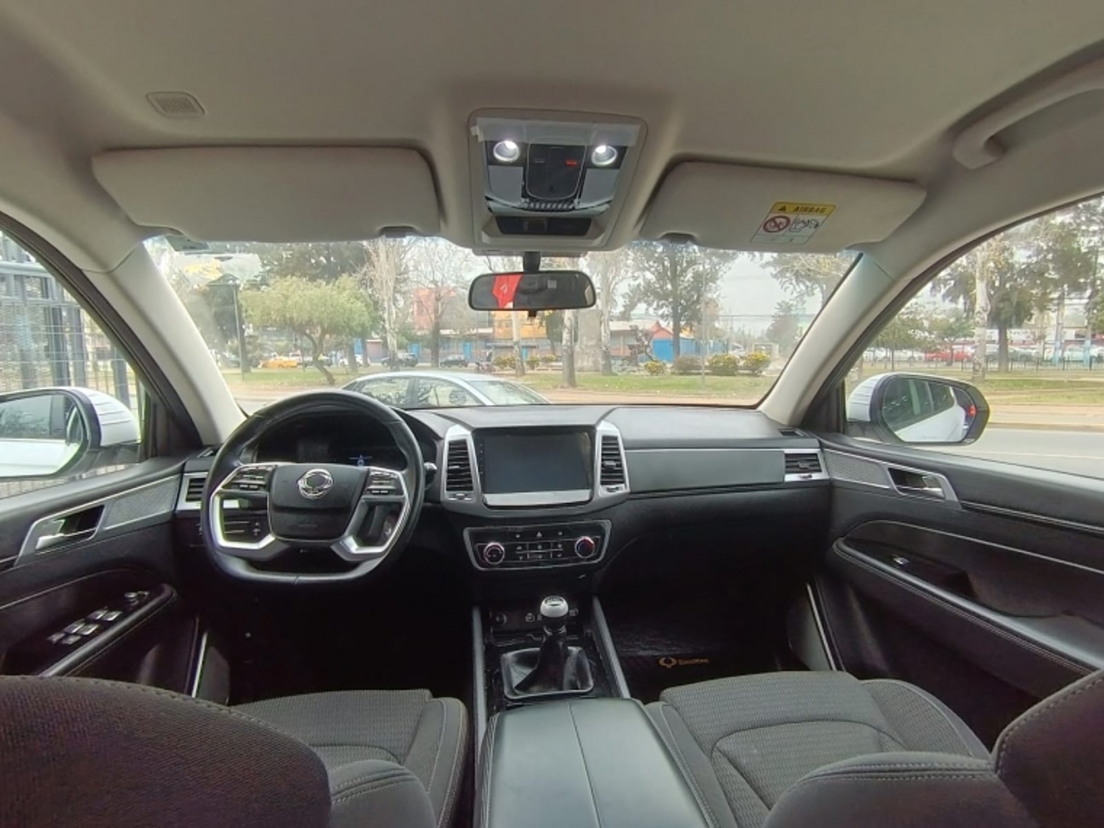 SsangYong REXTON 2.0 4X2 MT 2022 - Imagen 11 de 13