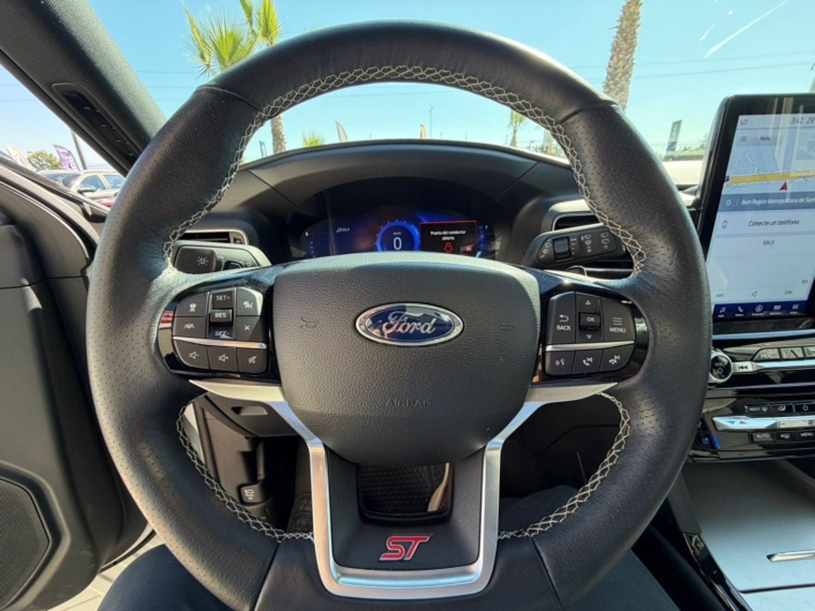 FORD EXPLORER ST 3.0 2024 - Imagen 9 de 14