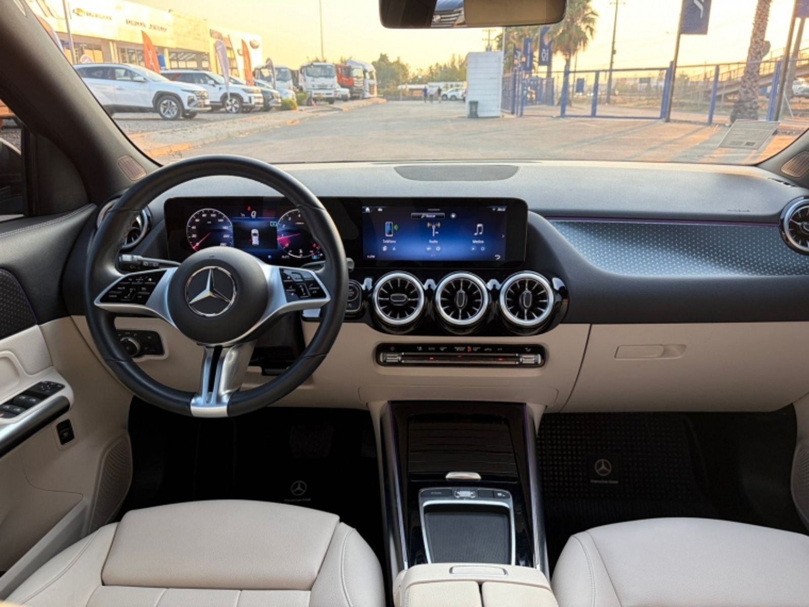 MERCEDES-BENZ GLA 200 PROGRESSIVE AT 1.3 2025 - Imagen 7 de 11
