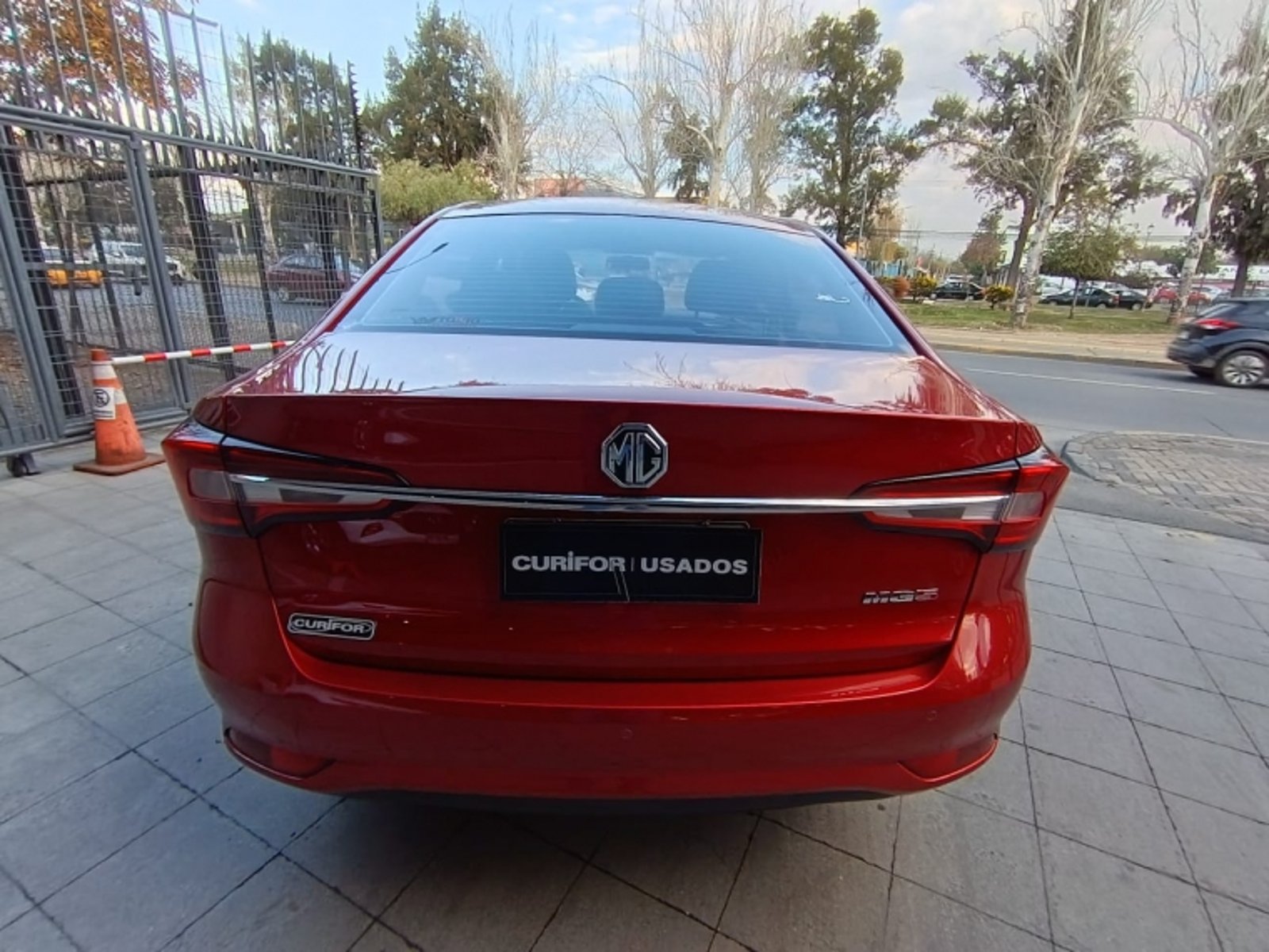 MG 5 1.5 DLX MT 2023 - Foto 5 de 15