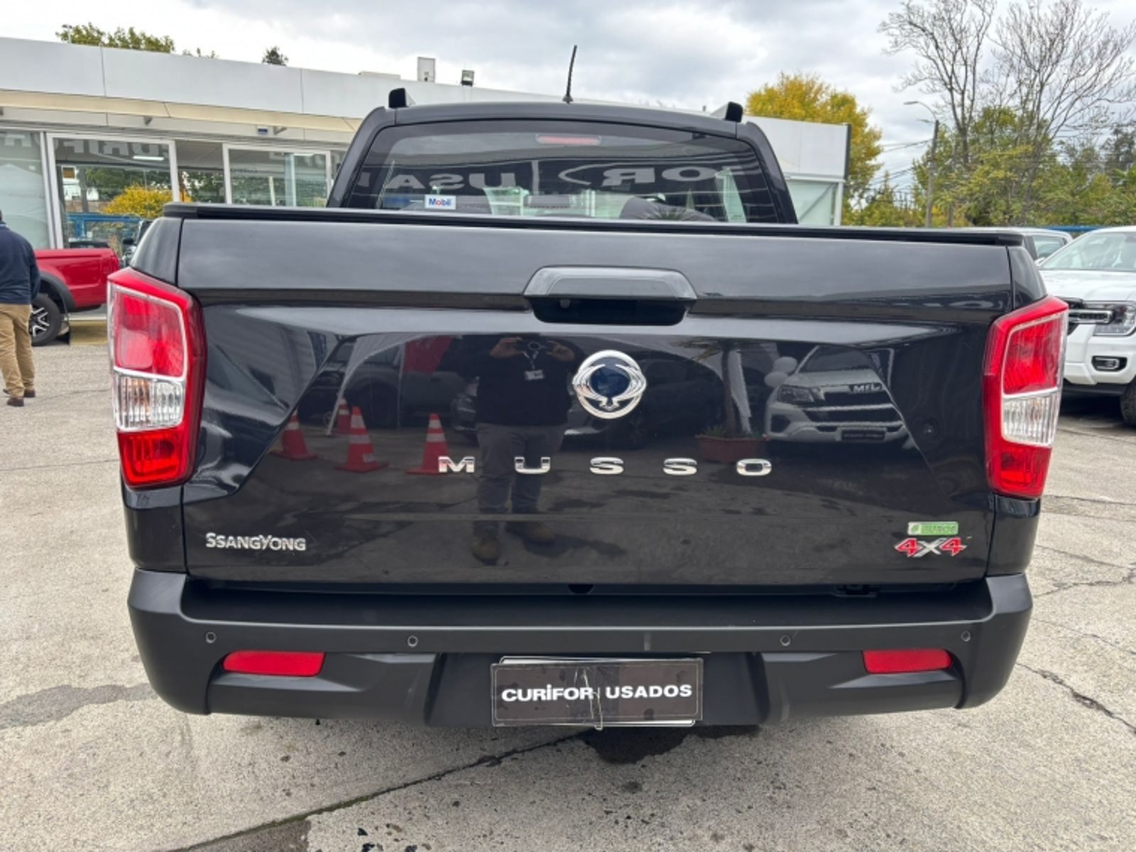 SSANGYONG MUSSO 2.2 LIMITED PLUS 4X4 DIESEL AT 2024 - Imagen 3 de 18
