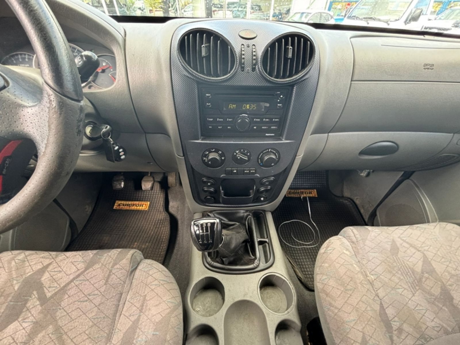 Mahindra SCORPIO 2.2 FULL TOUCH MT DIESEL 2019 - Foto 2 de 13