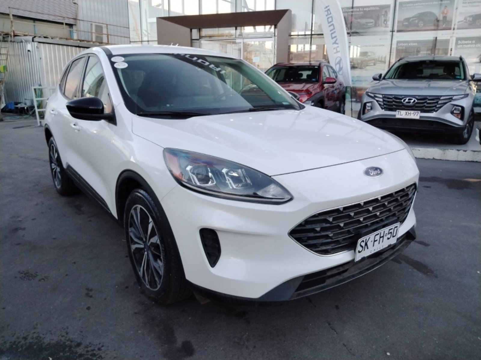 FORD ESCAPE 4X4 2.5 AUT HIBRIDA 2023 - Imagen 12 de 16