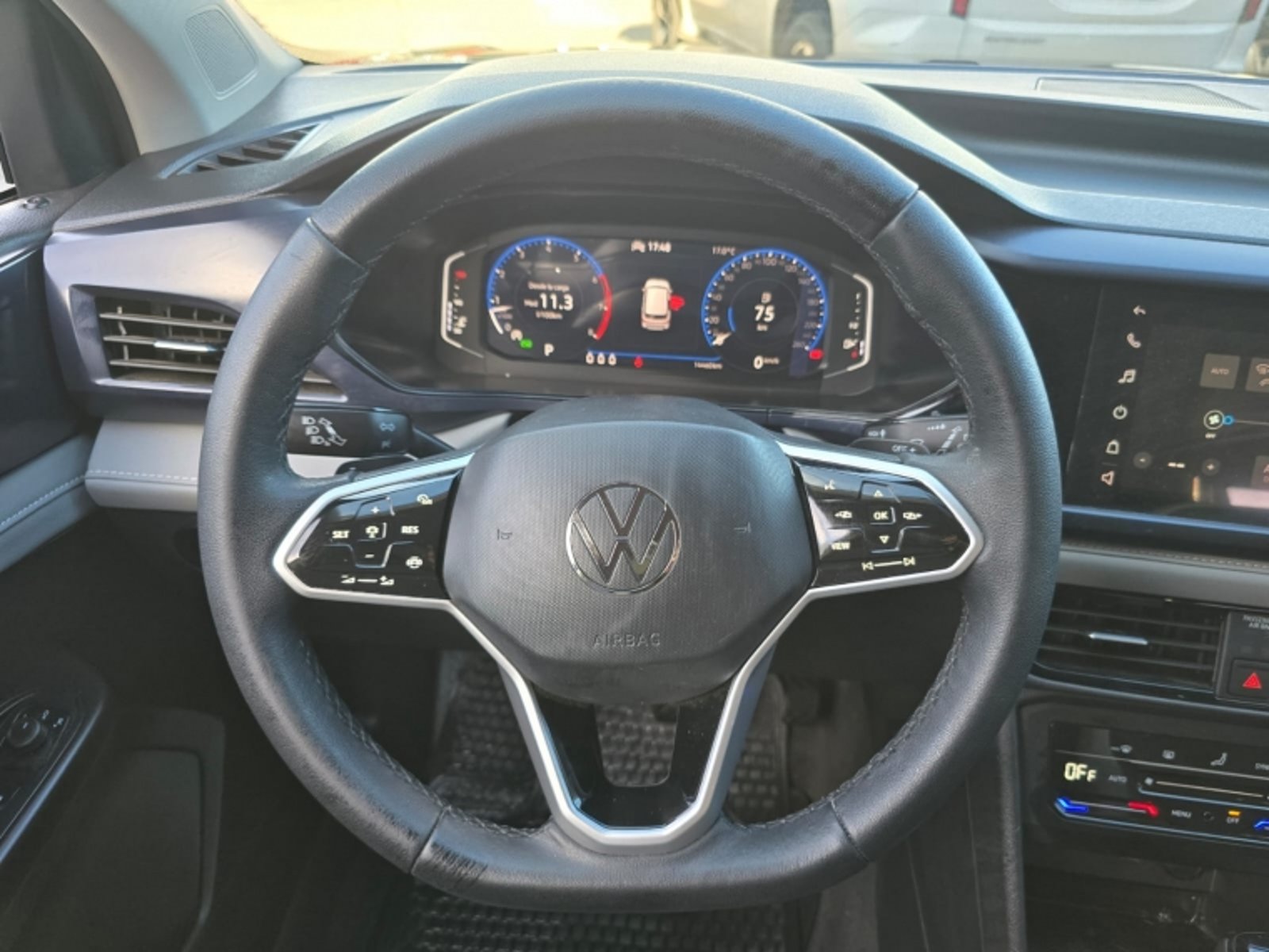 VOLKSWAGEN TAOS 1.4 TSI COMFORTLINE AT 2025 - Imagen 14 de 16