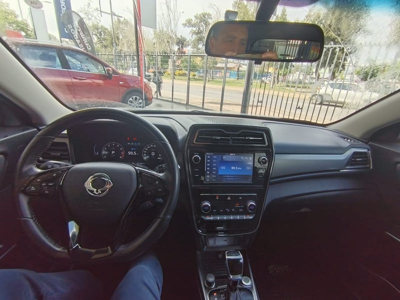 SsangYong TIVOLI 1.6 LIMITED AT 2022 - Imagen 15 de 15