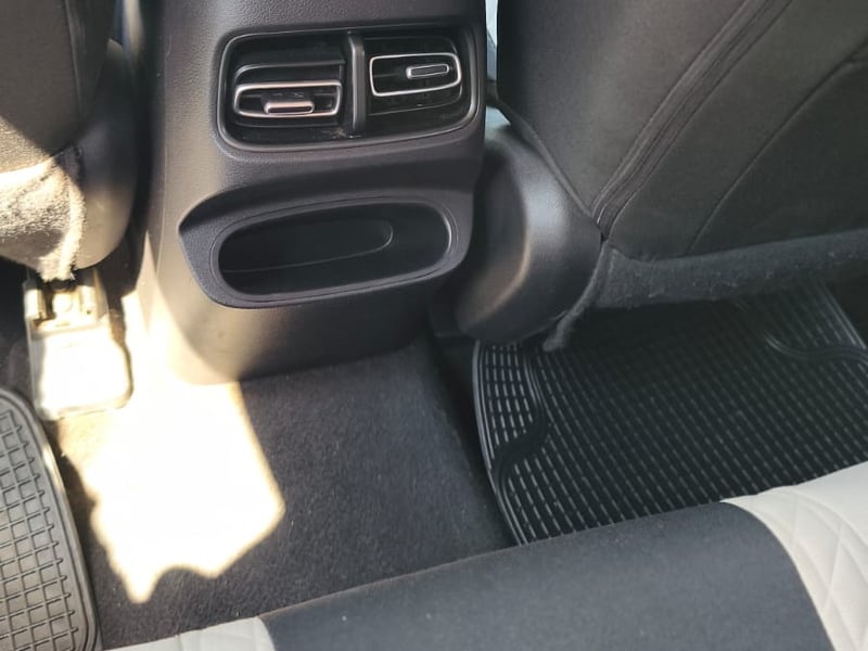 Hyundai CRETA 1.5 SU2I PLUS MT 2023 - Imagen 9 de 16