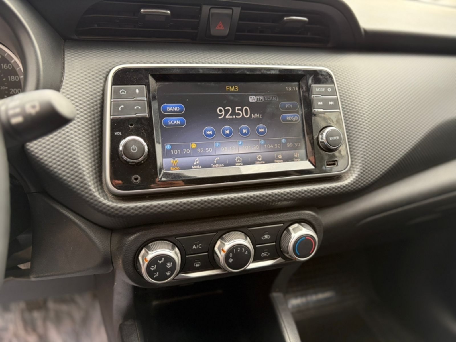 NISSAN KICKS 1.6 SENSE MT 2022 - Imagen 7 de 11