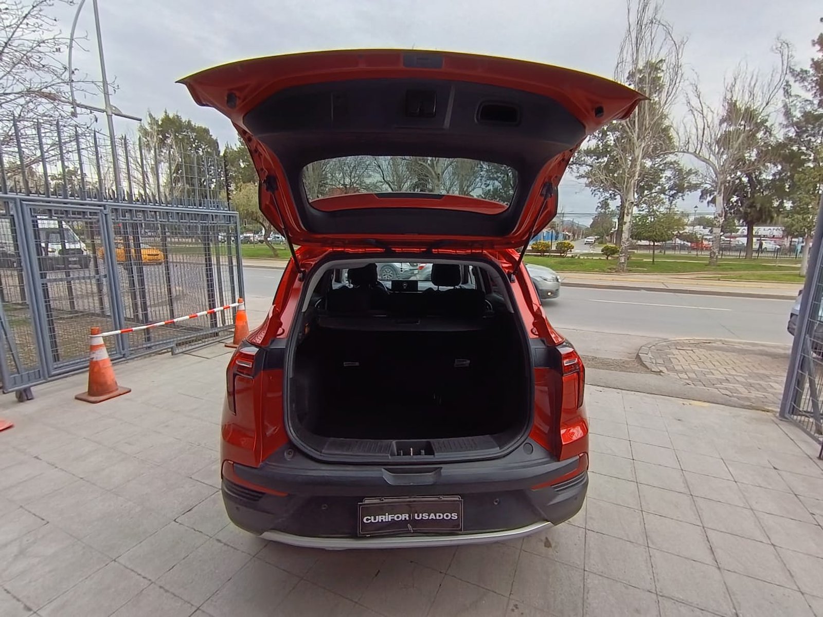 JAC JS4 1.5 LUXURY MT 2023 - Imagen 9 de 15