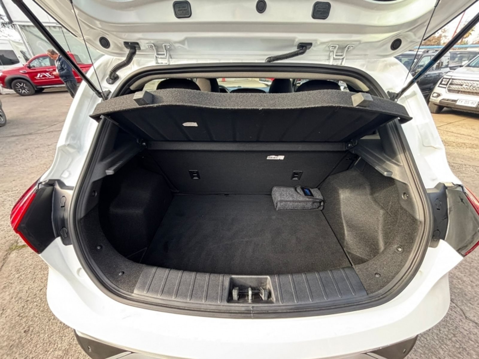 JAC JS2 PRO 1.5 LUXURY MT 2025 - Imagen 4 de 16