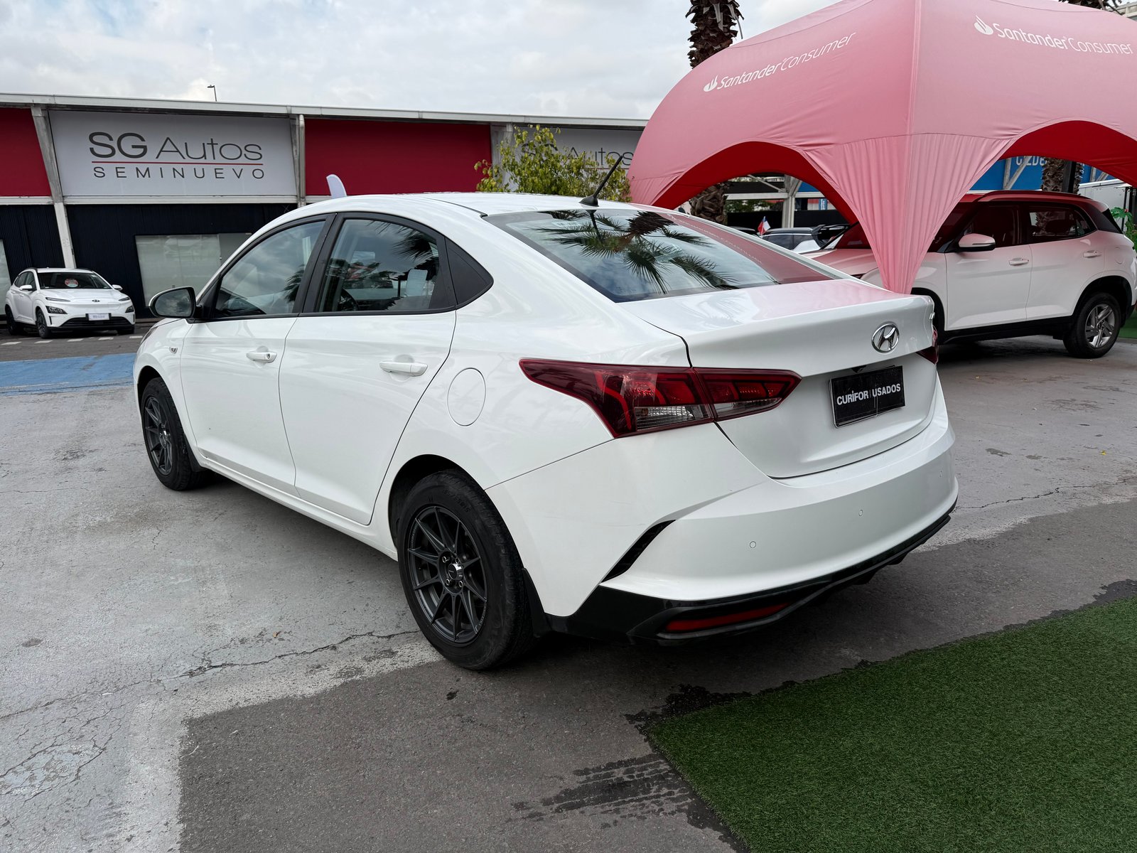 Hyundai ACCENT 1.4 HCI PLUS MT 2023 - Foto 5 de 15