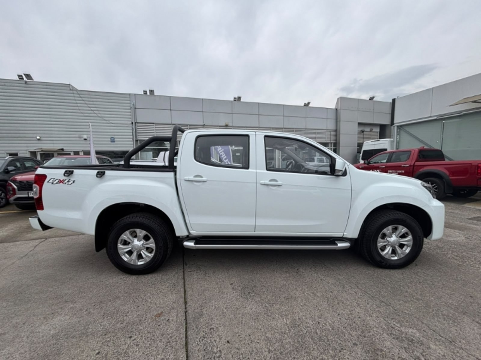 JIM RE-MAX CRDI DC 4X4 2.5 2025 - Imagen 5 de 15