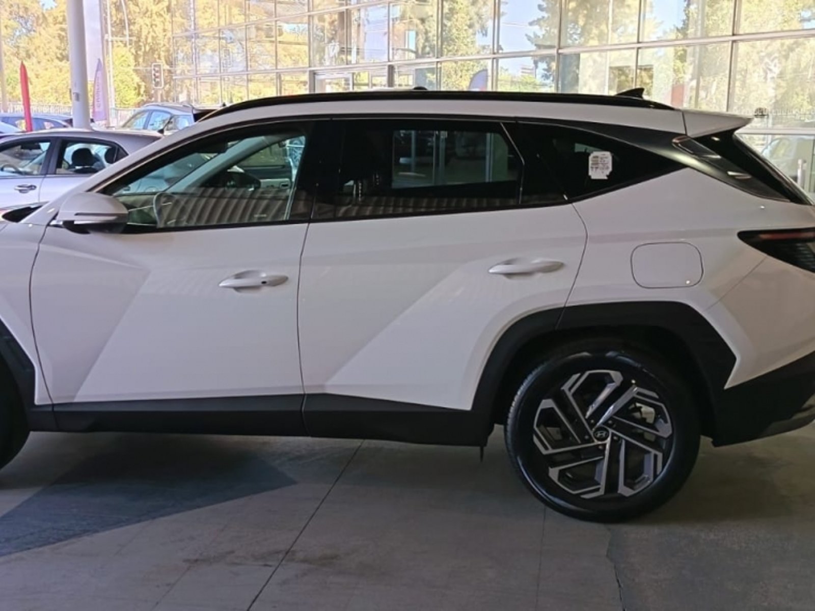 Hyundai TUCSON 1.6 T NX4 LIMITED AT 4X4 HIBRIDO 2026 - Imagen 8 de 14