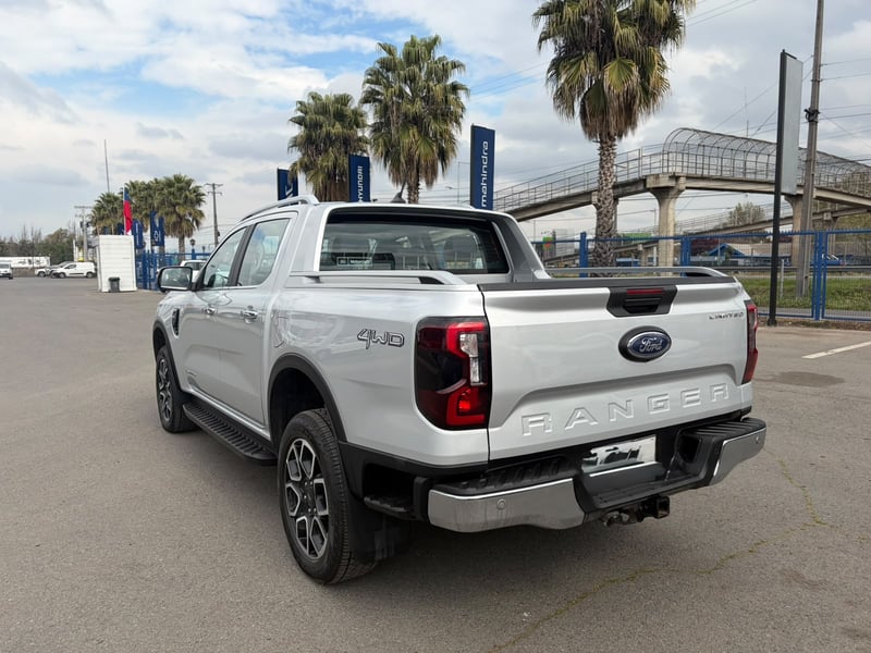 Ford RANGER 3.0 LIMITED AT 4X4 DIESEL 2025 - Imagen 5 de 10