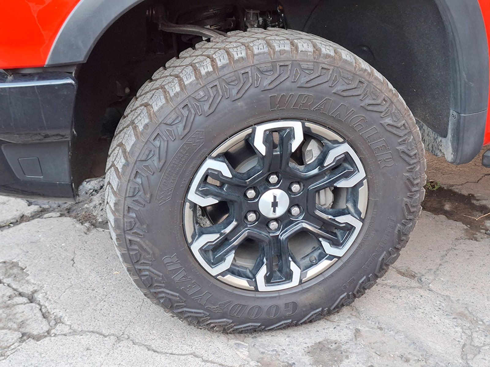 CHEVROLET SILVERADO 4X4 6.2 AUT 2024 - Imagen 4 de 20