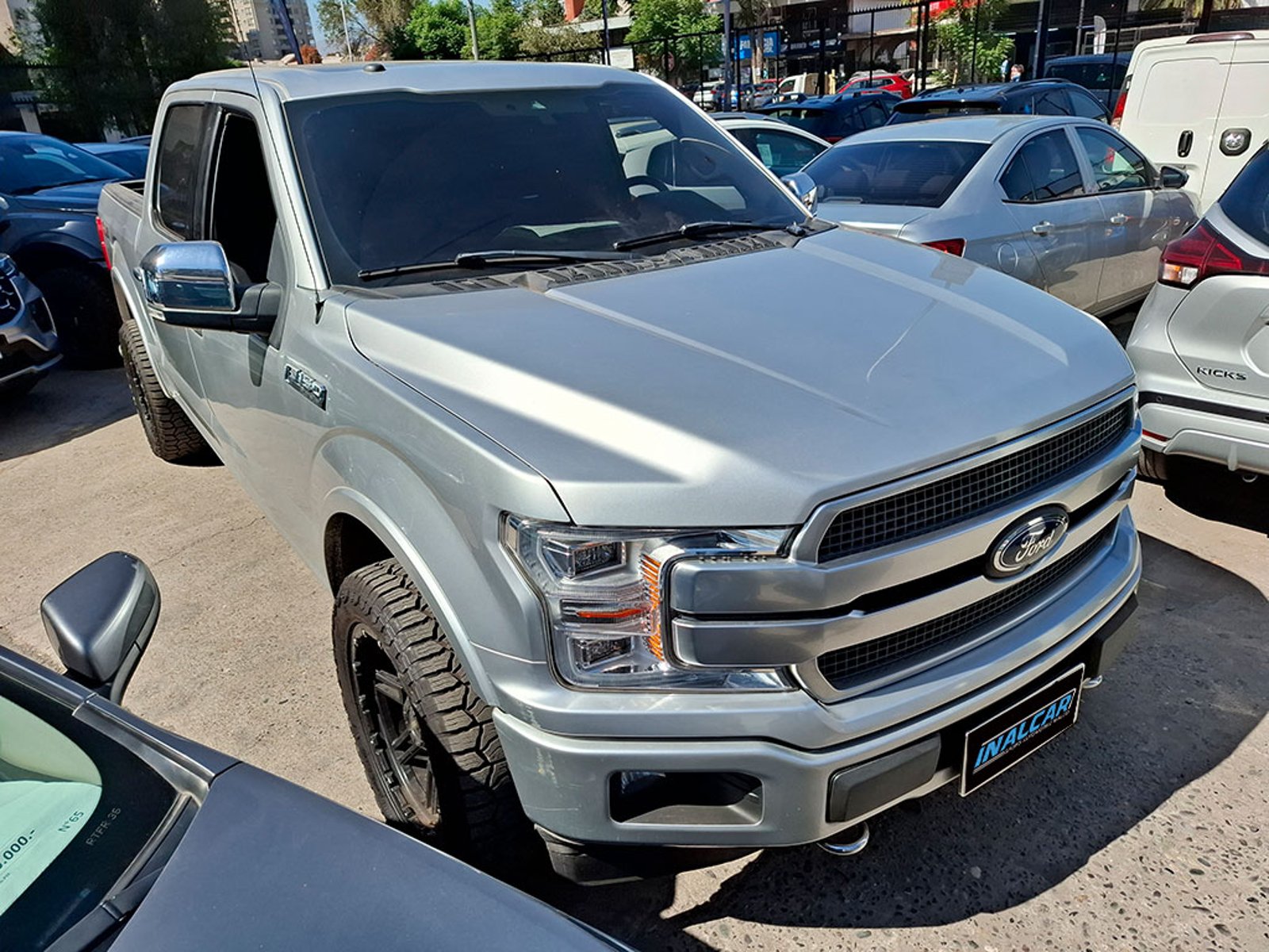 Ford F-150 PLATINUM 4X4 3.5 AUT 2020 - Foto 3 de 20