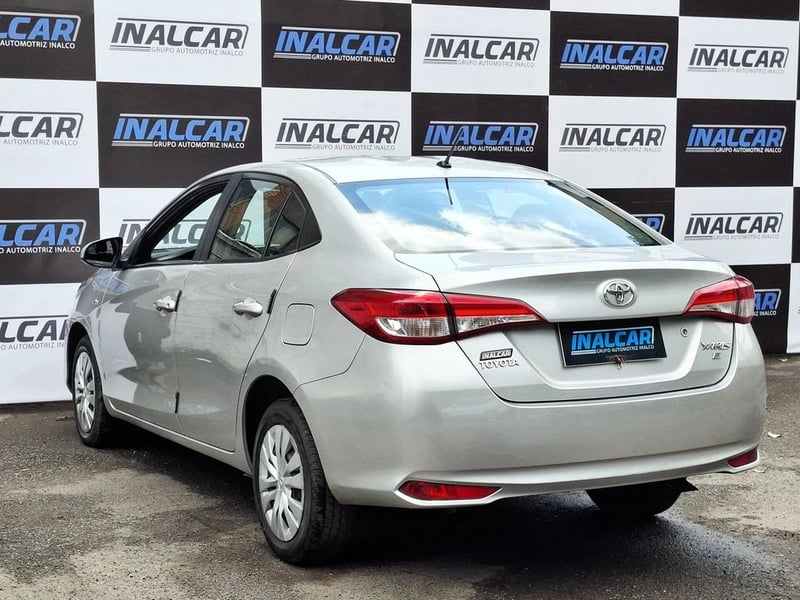 Toyota YARIS SEDAN 1.5 2021 - Imagen 9 de 20