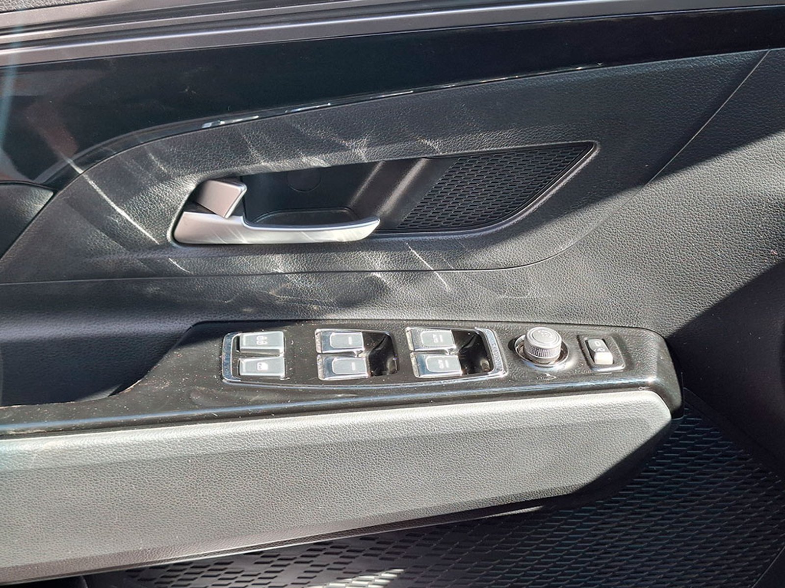 SSANGYONG KORANDO 1.5T GLX 2024 - Imagen 18 de 20