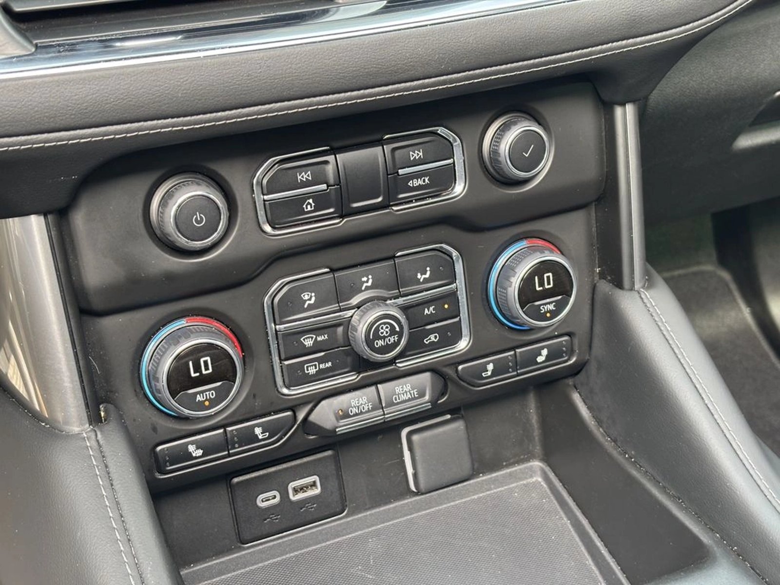 CHEVROLET TAHOE 5.3 Z71 4WD AT 5P 2025 - Imagen 17 de 20