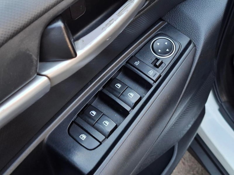 Kia SONET 1.5 2023 - Imagen 12 de 20