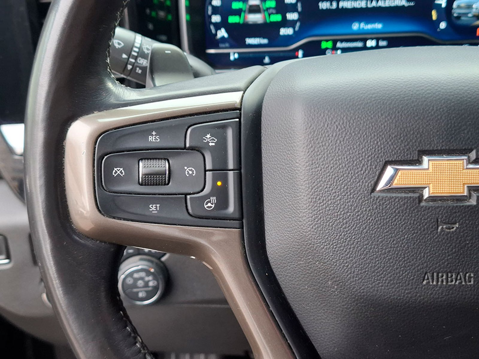CHEVROLET SILVERADO 4X4 3.0 AUT 2023 - Imagen 14 de 20