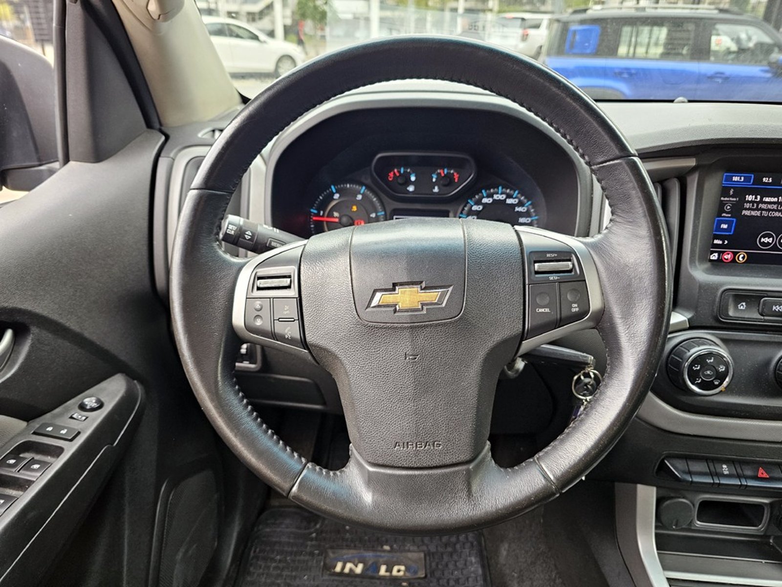 Chevrolet COLORADO DCAB 4X4 2.8 AT 2023 - Imagen 14 de 20