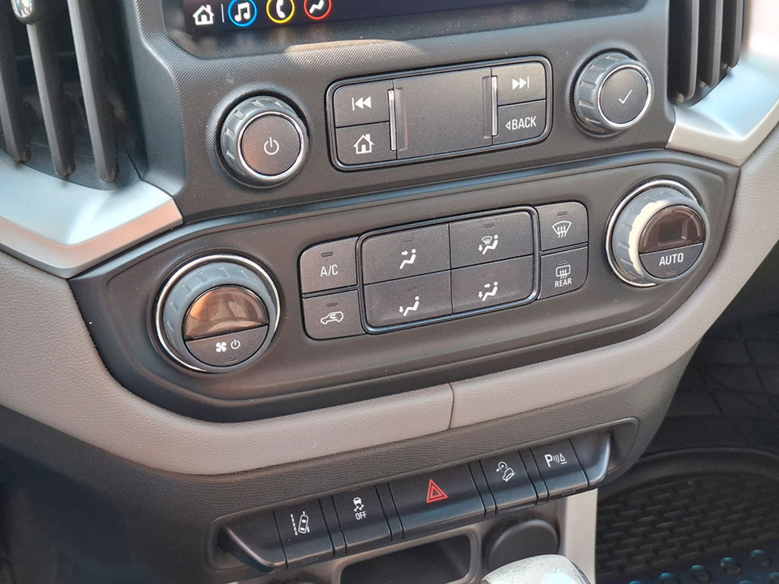 CHEVROLET COLORADO DCAB 4X4 2.8 AT 2023 - Imagen 18 de 20