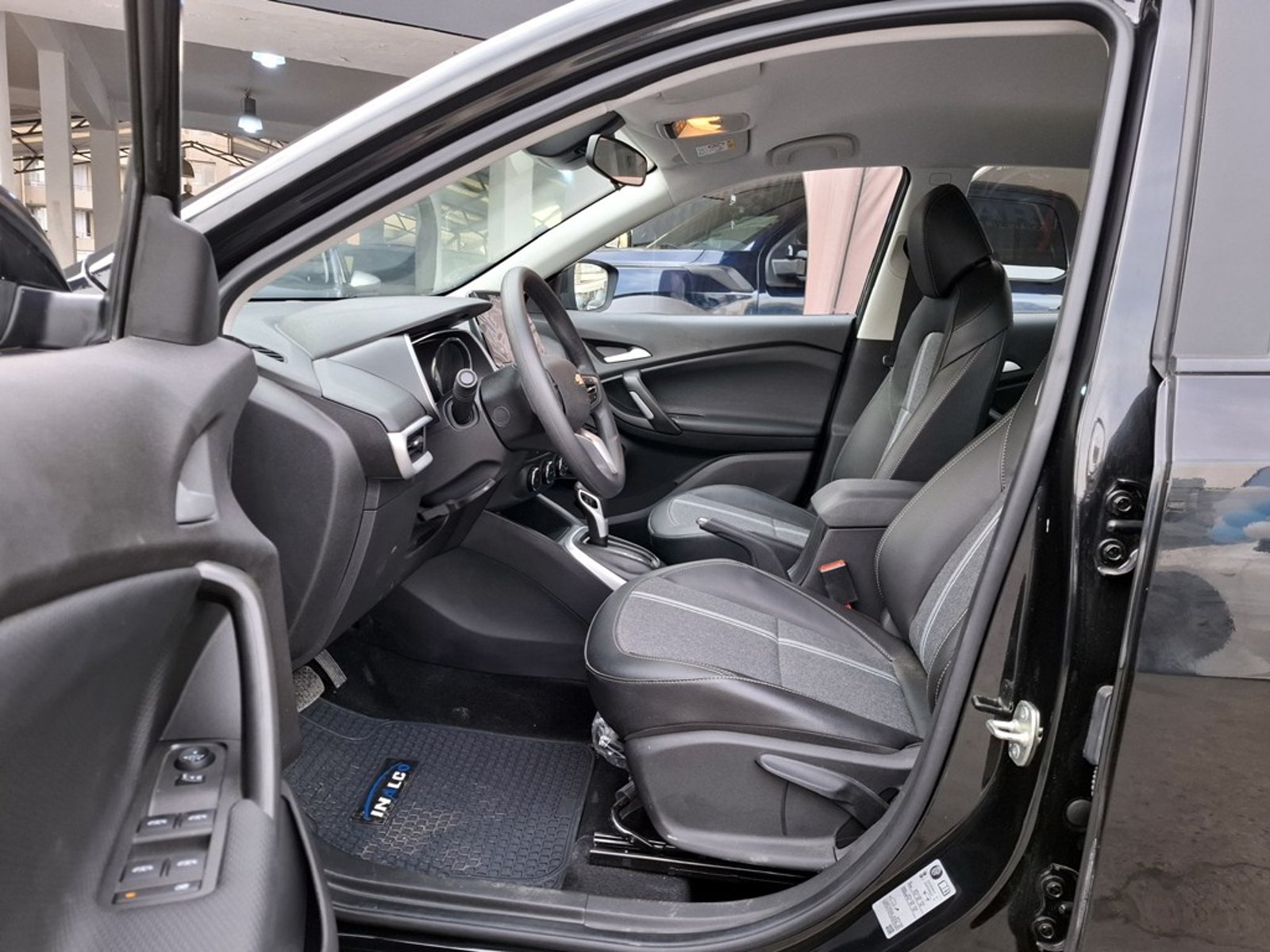 CHEVROLET TRACKER 1.2T AUT 2025 - Imagen 12 de 20