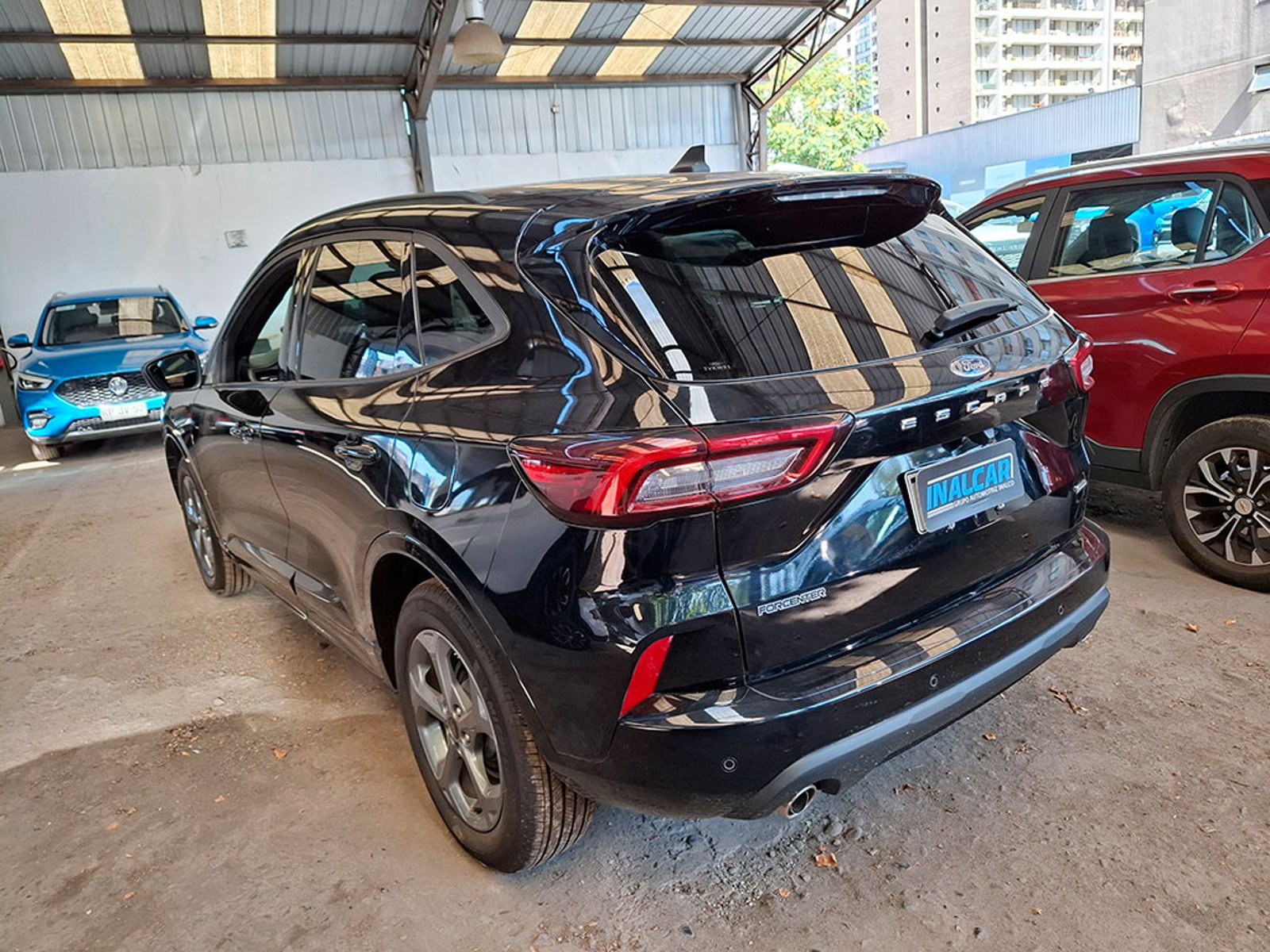 FORD ESCAPE 2.5 HEV 2025 - Imagen 7 de 20