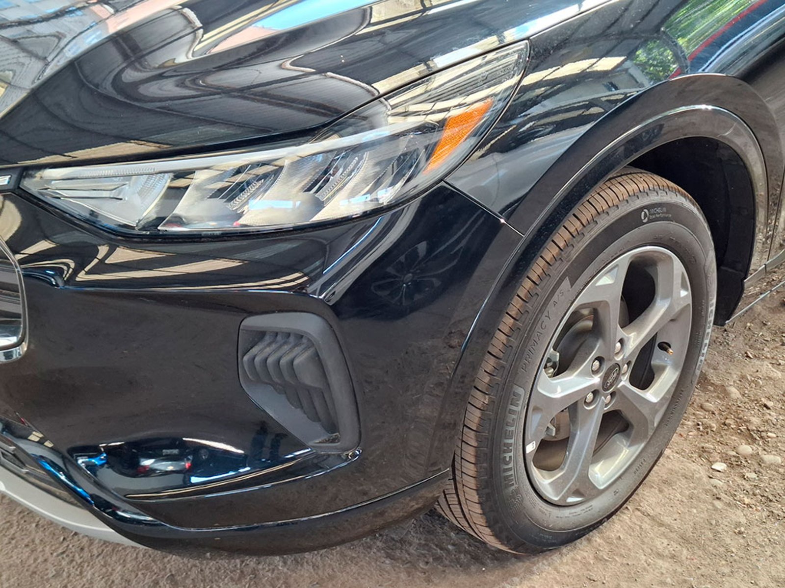FORD ESCAPE 2.5 HEV 2025 - Imagen 4 de 20