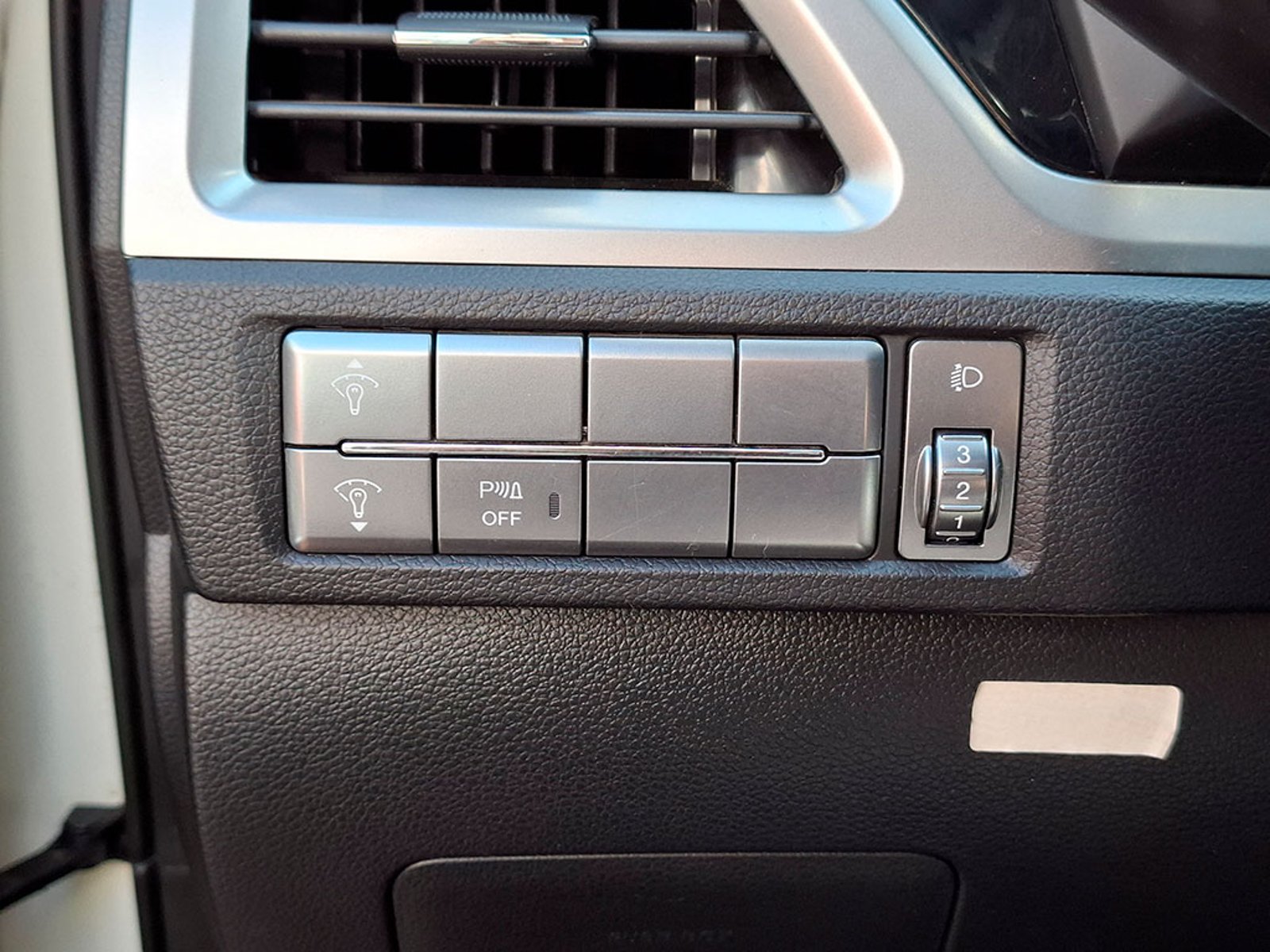 SSANGYONG KORANDO 1.5T GLX 2024 - Imagen 19 de 20