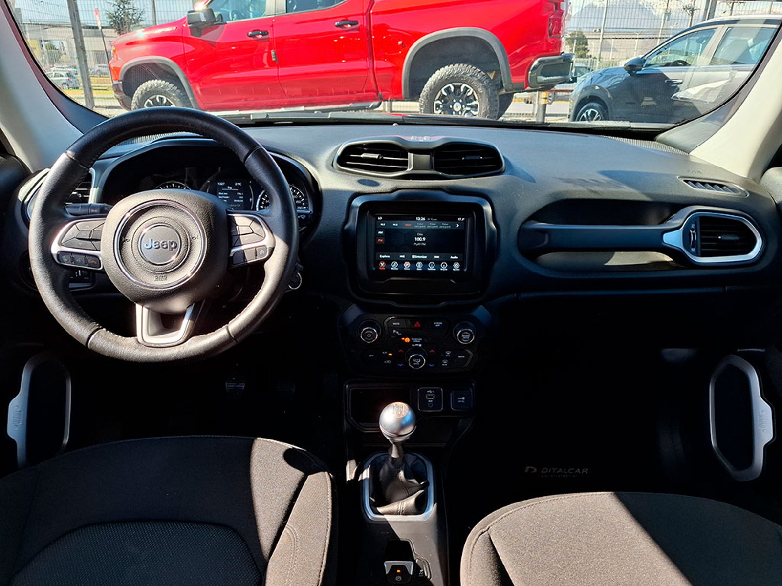 Jeep RENEGADE 1.8 SPORT LX 2023 - Imagen 12 de 20