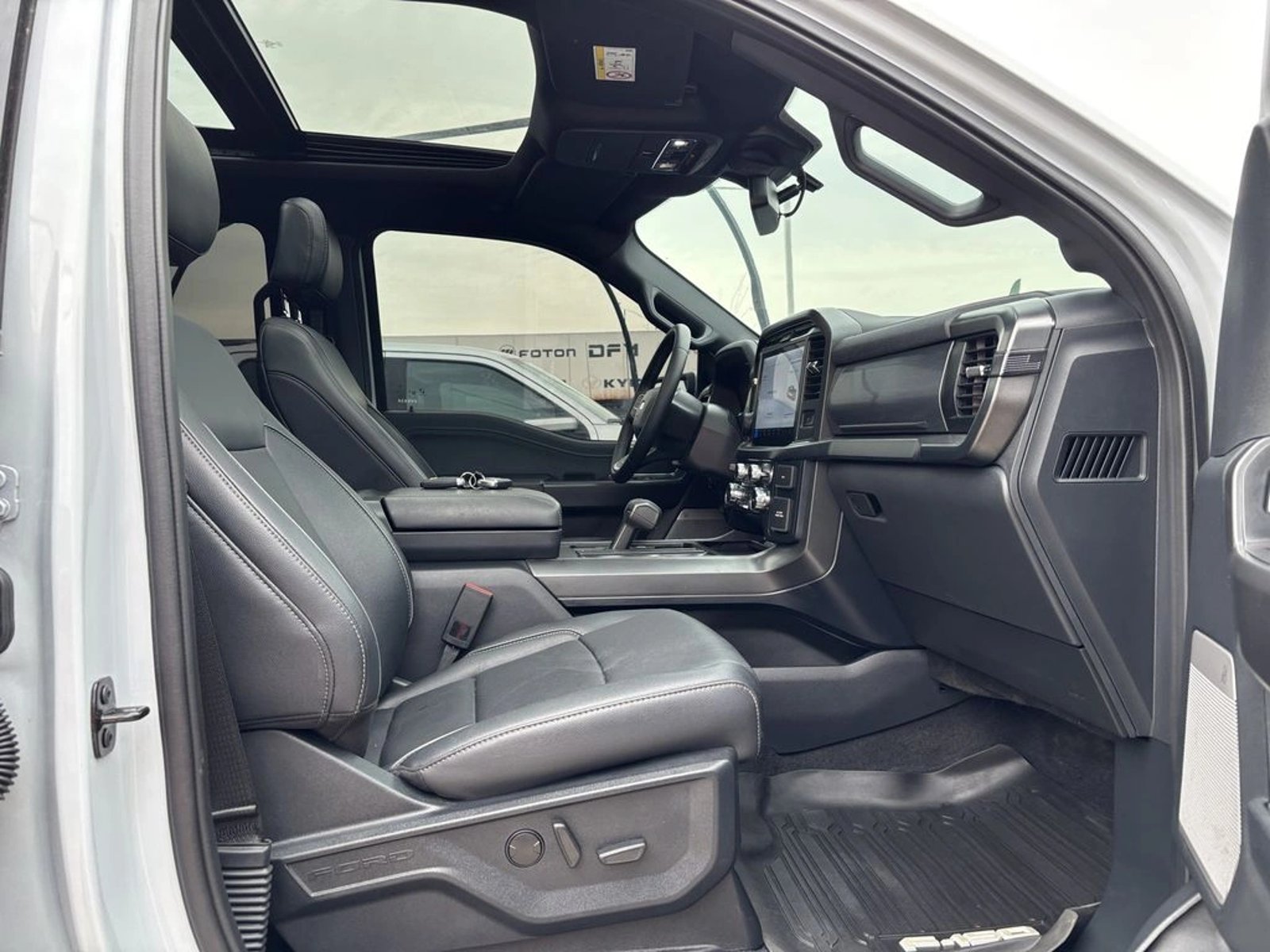 Ford F-150 LARIAT 2026 - Imagen 7 de 20