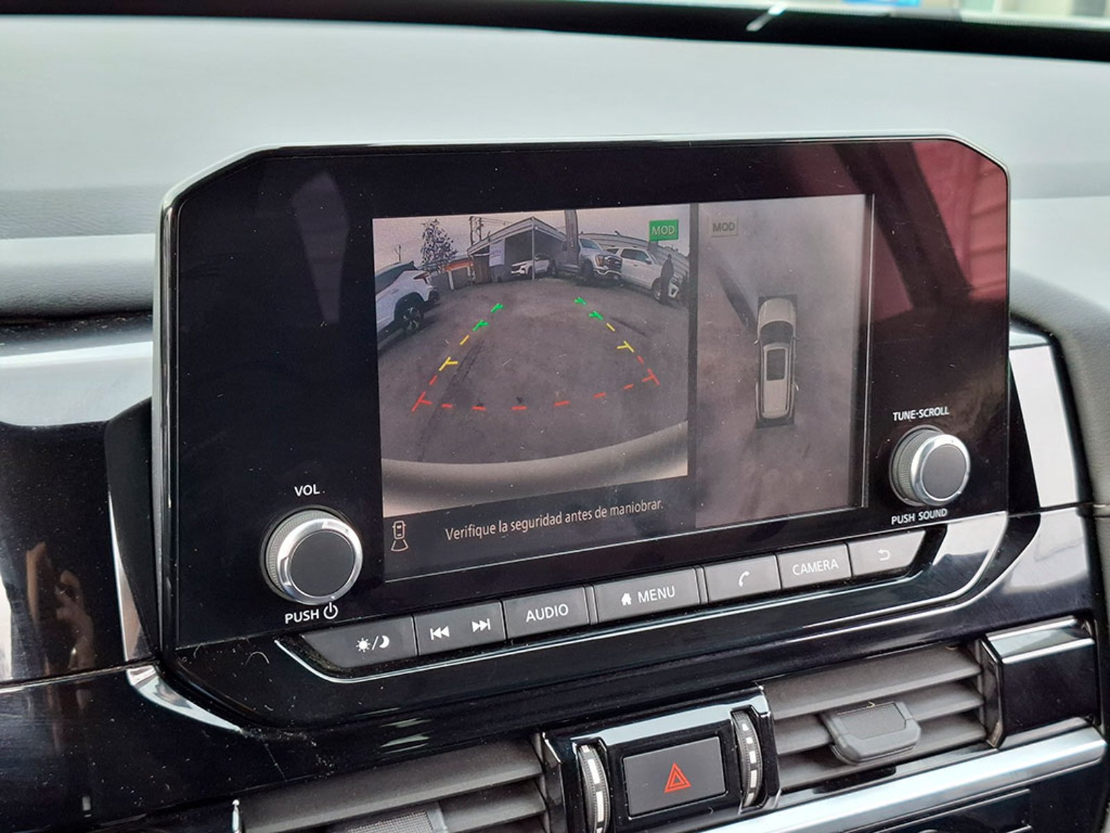 Nissan PATHFINDER 3.5 ADVANCE 4X2 2023 - Imagen 17 de 20