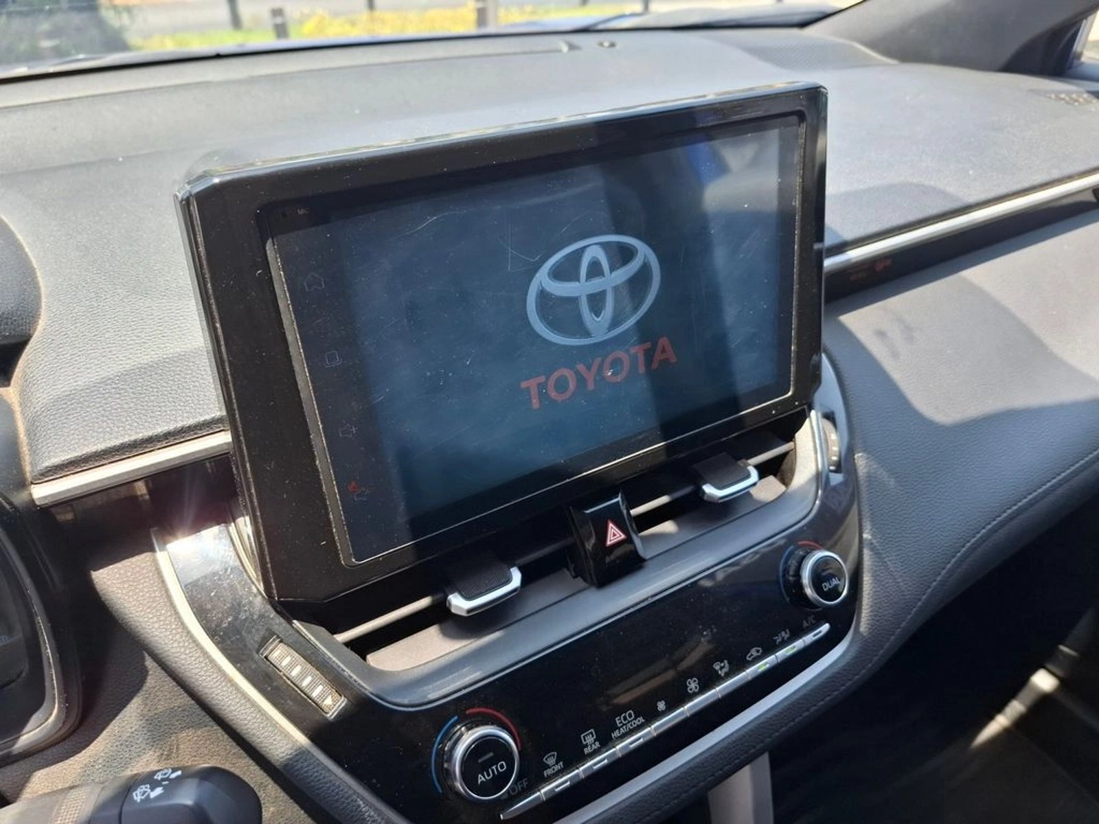 TOYOTA COROLLA CROSS 2.0 AUT 2023 - Imagen 13 de 19