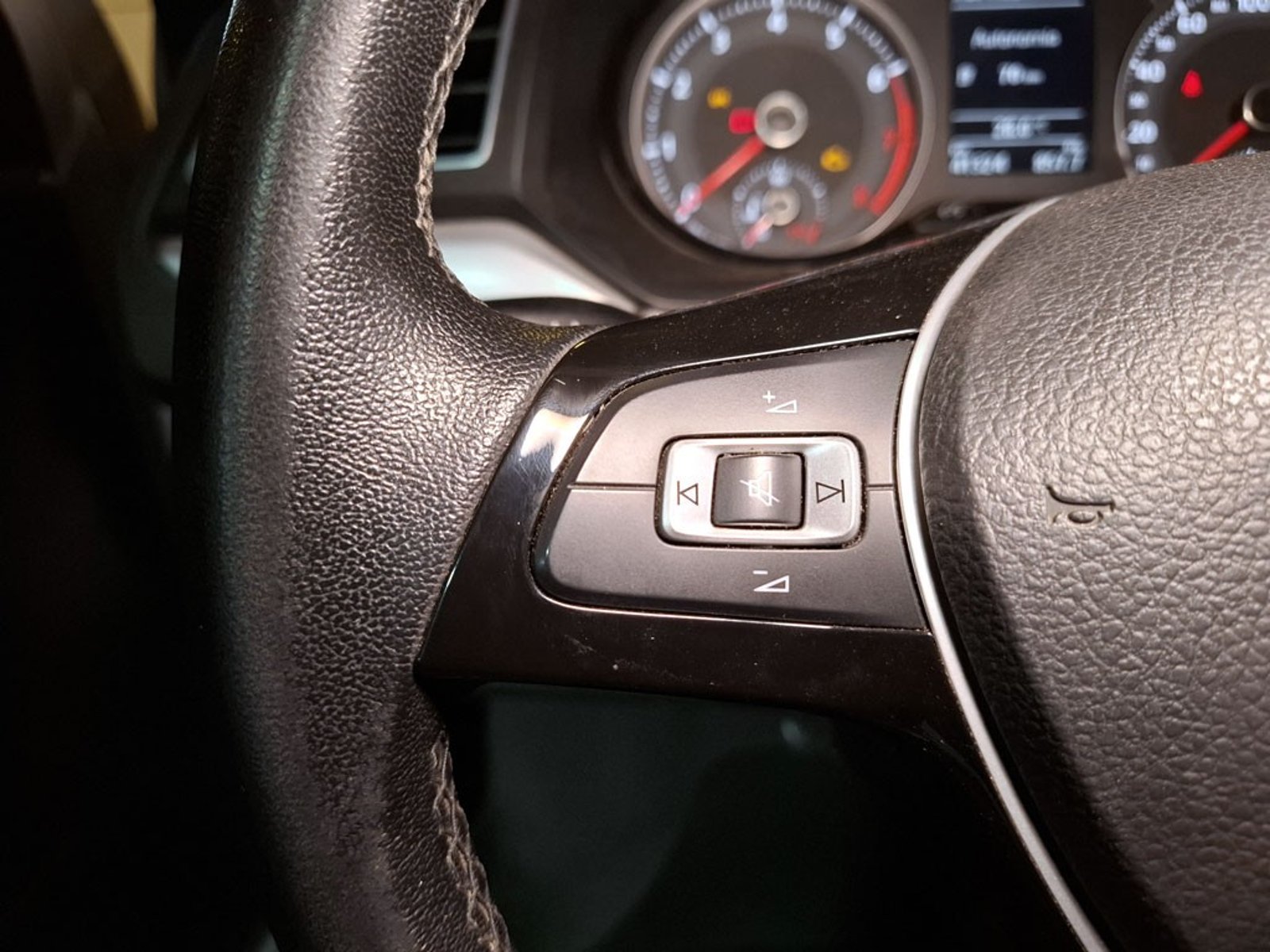 VOLKSWAGEN GOL HB 1.6 2022 - Imagen 14 de 20