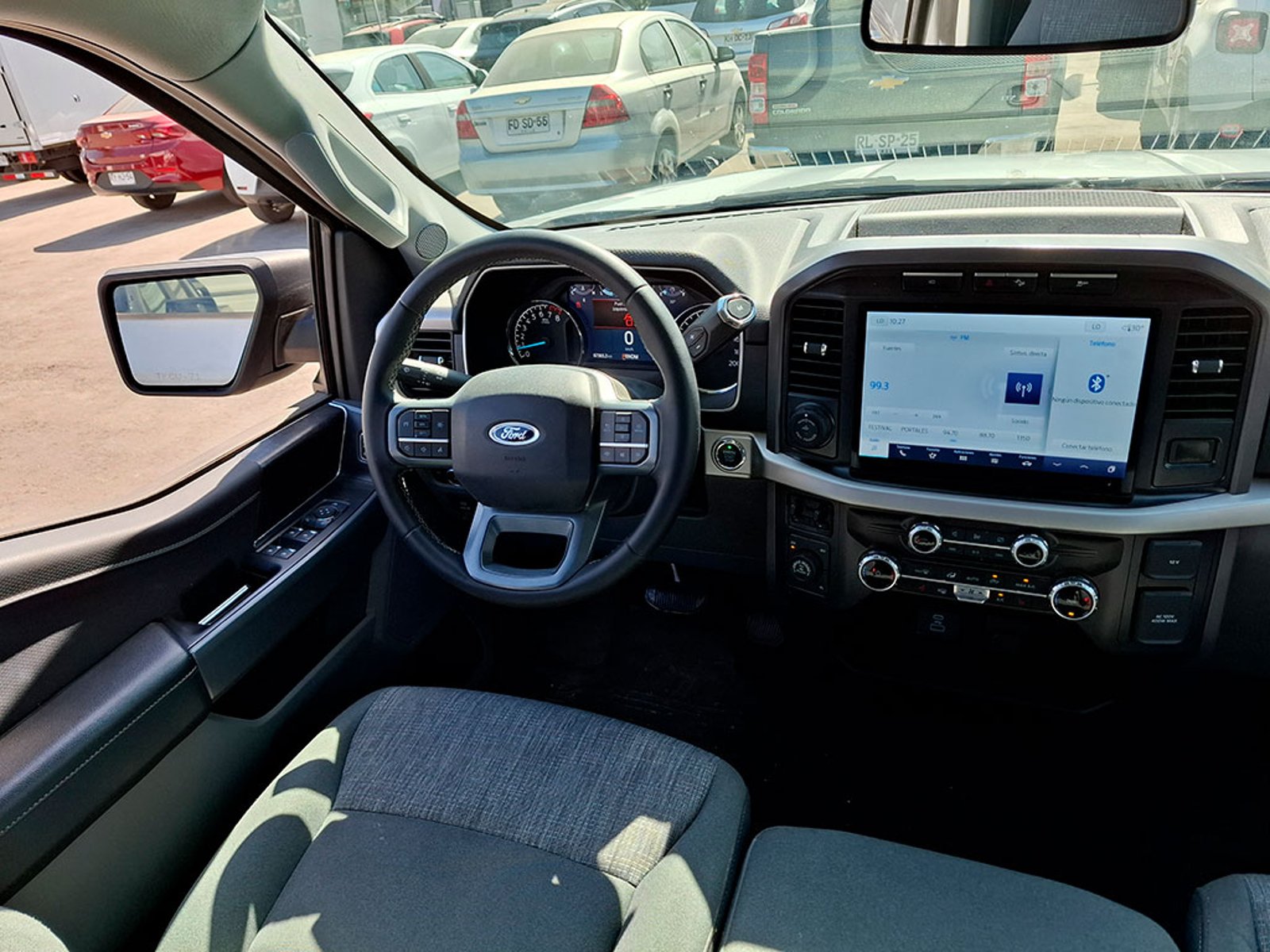 FORD F-150 5.0 XLT 2024 - Imagen 12 de 20