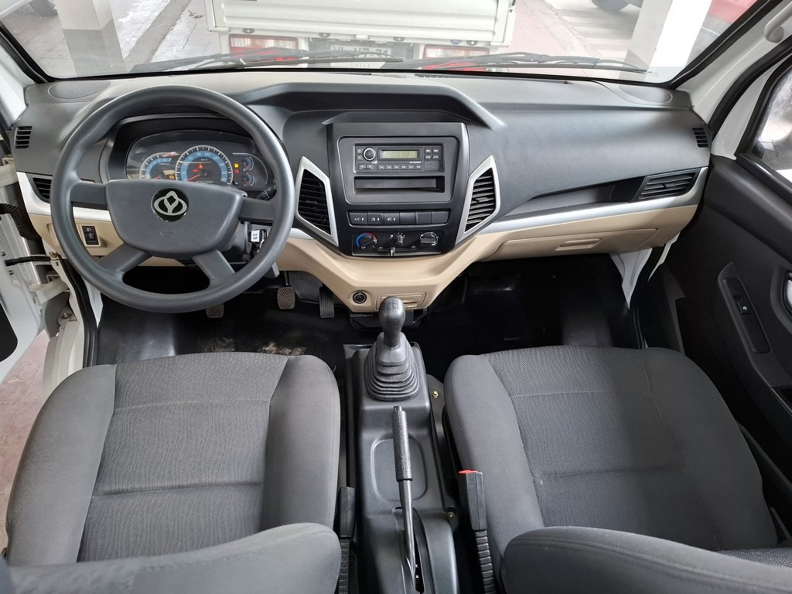 KYC X5 DCAB 1.6 2025 - Imagen 14 de 19