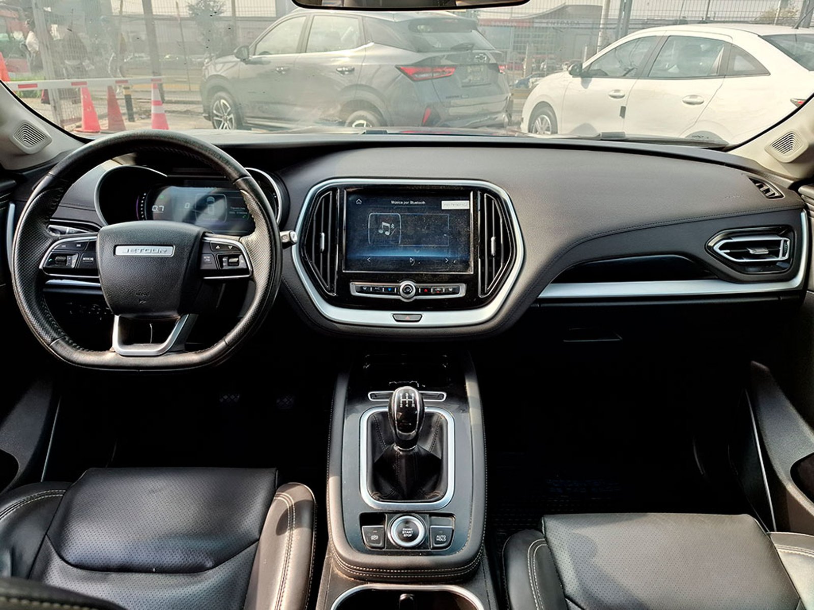 JETOUR X70 1.5T GLS 2023 - Imagen 10 de 20