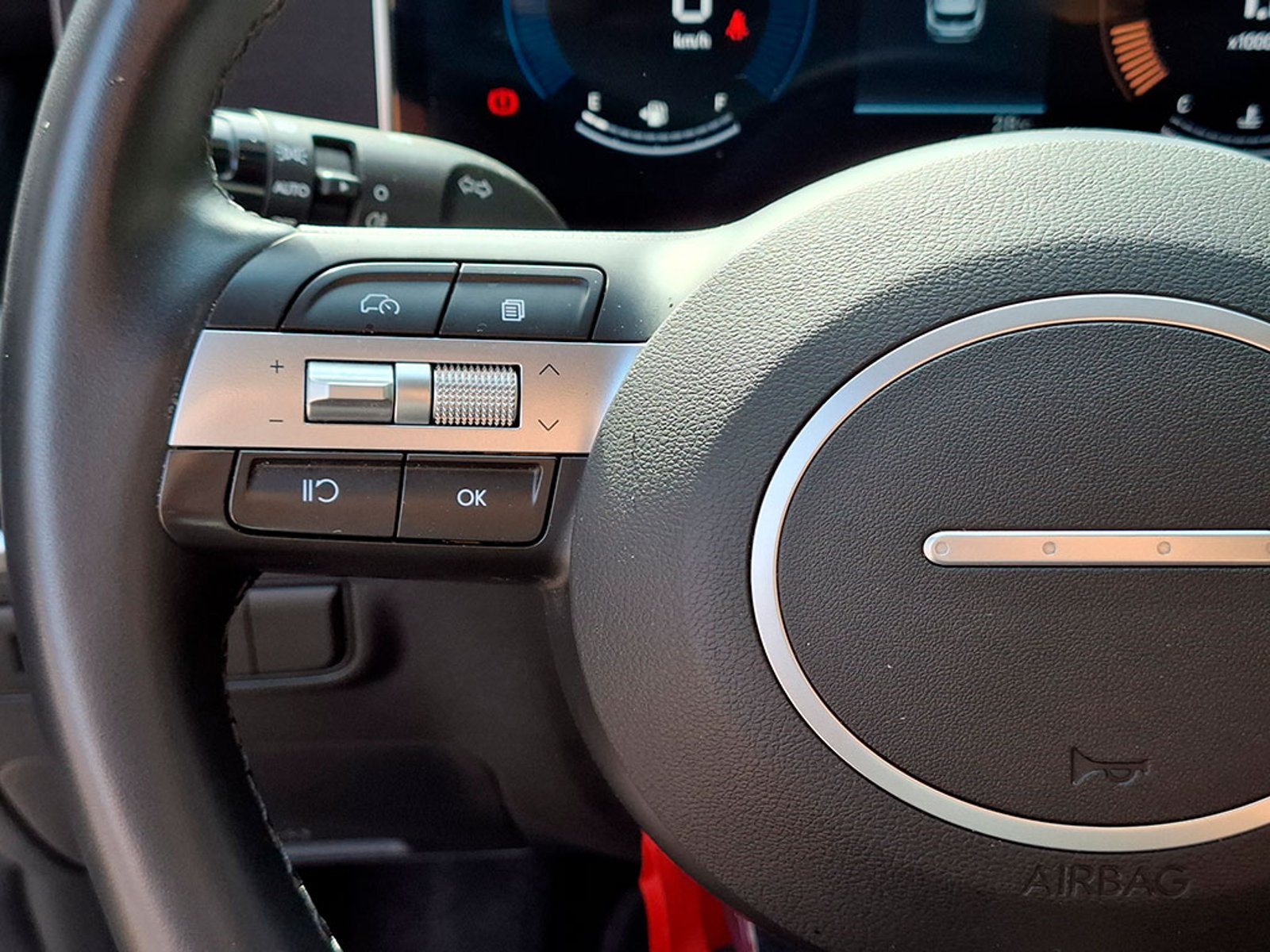 HYUNDAI TUCSON 2.0 NX4 AUT 2025 - Imagen 13 de 20