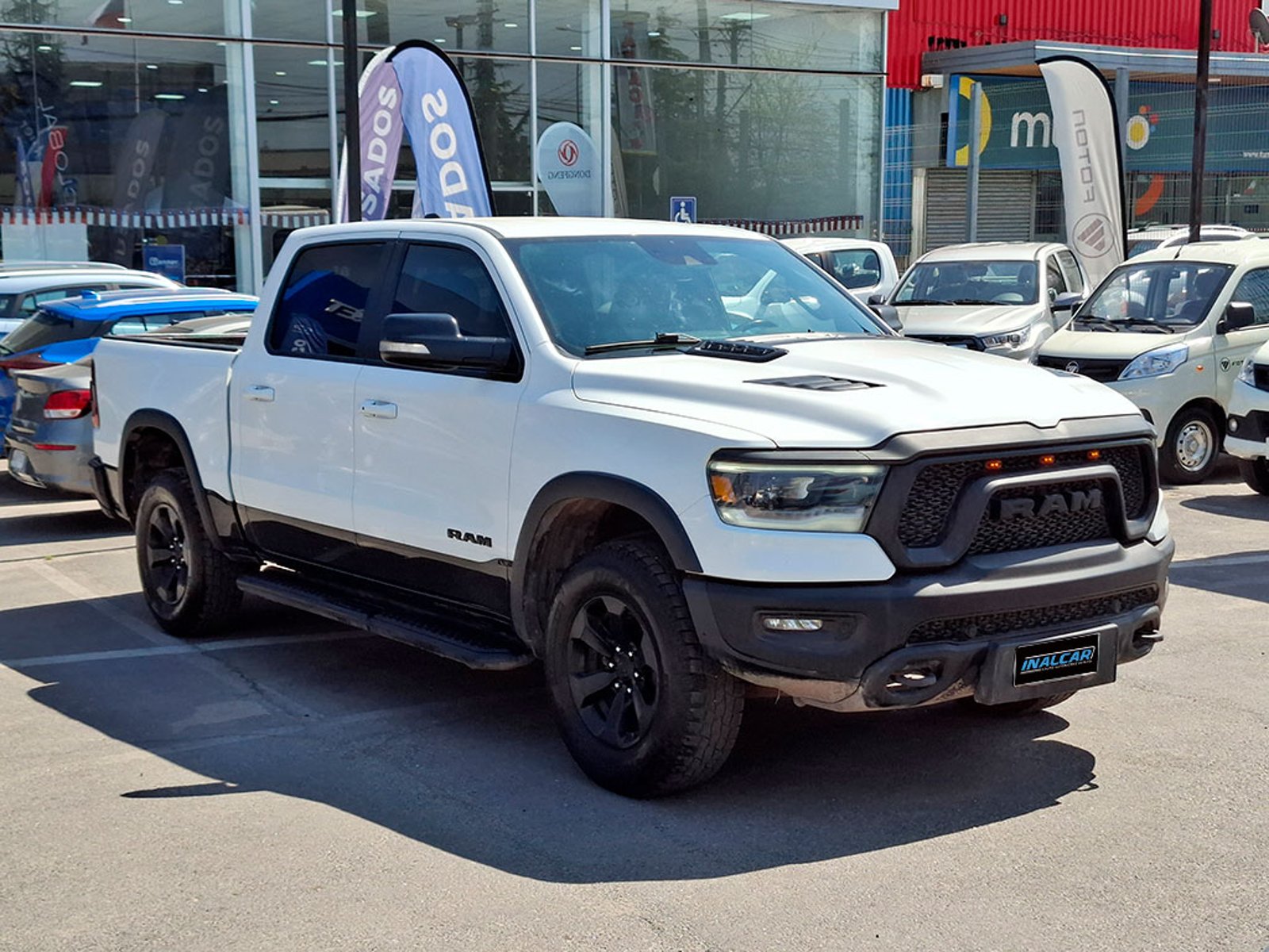 RAM 1500 REBEL CREW DCAB 4X4 5.7 AUT 2023 - Imagen 3 de 20