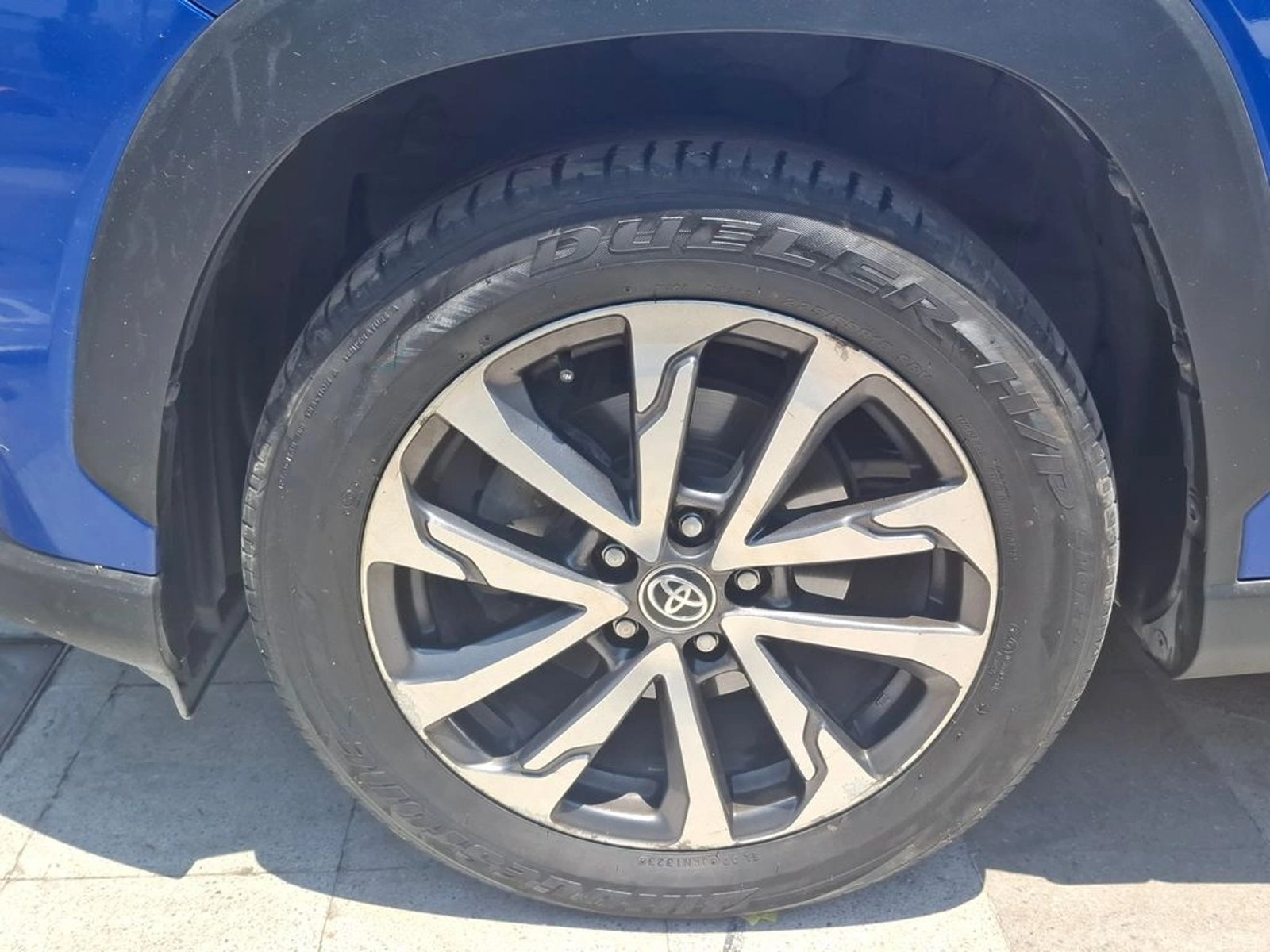 TOYOTA COROLLA CROSS 2.0 AUT 2023 - Imagen 9 de 19