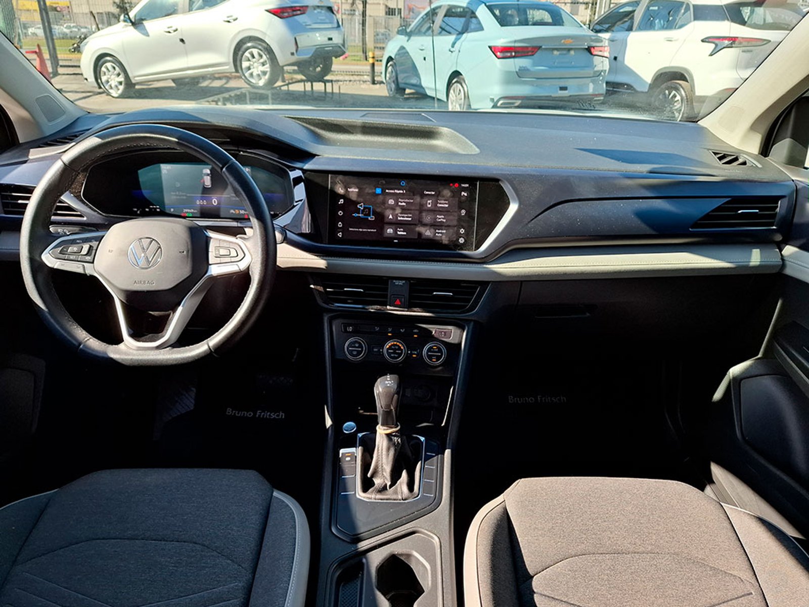 Volkswagen TAOS TSI 1.4 AT 2022 - Imagen 11 de 20