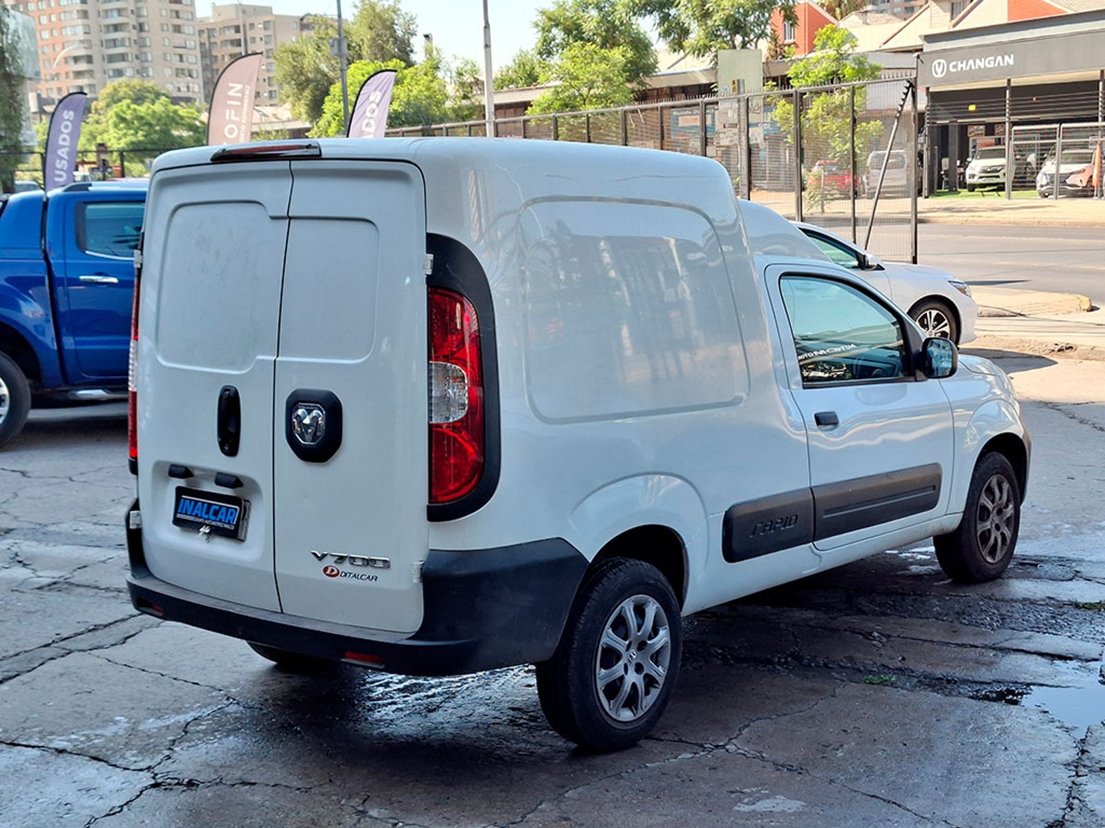 RAM V700 Rapid 1.4 2022 - Imagen 9 de 20