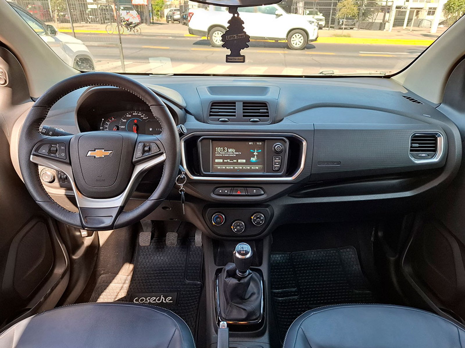 CHEVROLET SPIN 1.8 ACTIV 2024 - Imagen 11 de 20