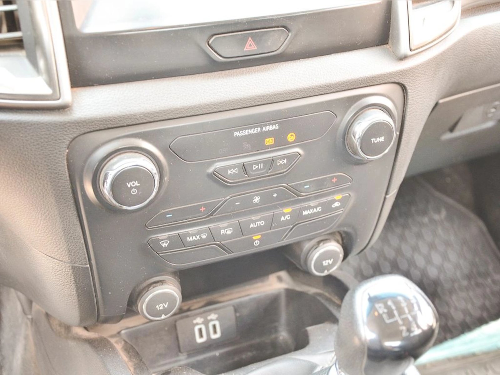FORD RANGER XLT 4X4 3.2 2022 - Imagen 17 de 20