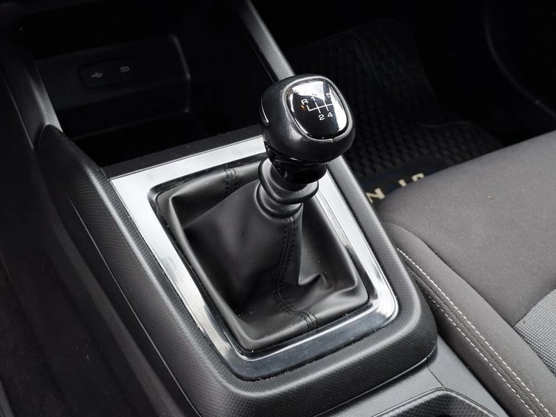 Chevrolet SAIL 1.5 2024 - Imagen 19 de 20